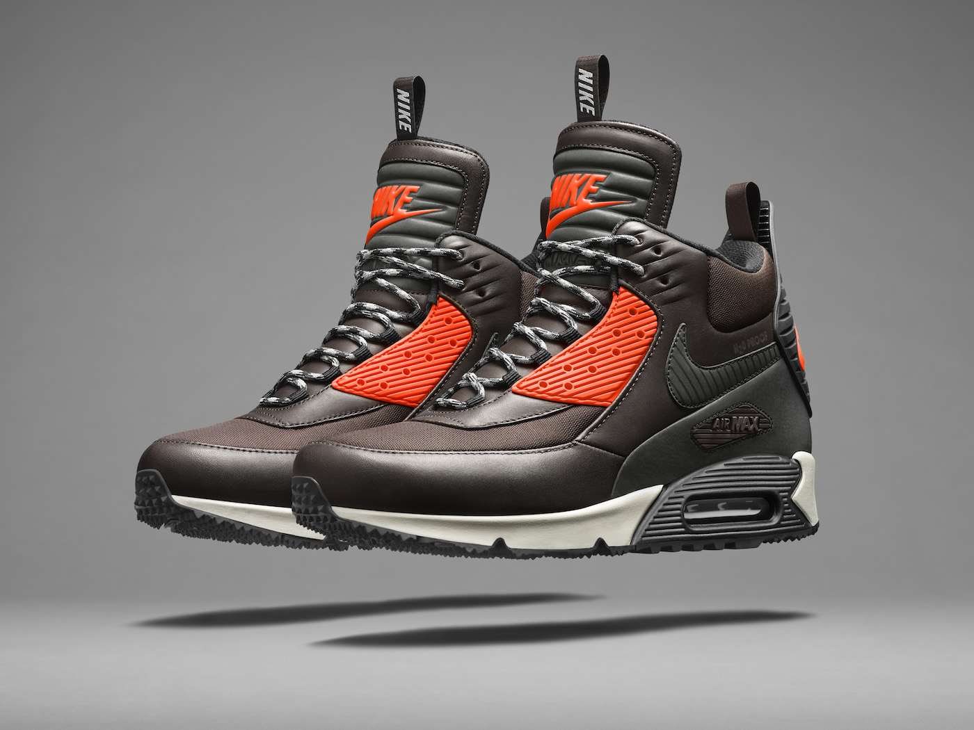 Volverse loco Ahora controlador Nike SneakerBoot Collection - 25 Gramos | 25 Gramos