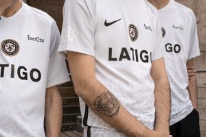 triple Excéntrico Prisionero dellafuente fc latigo nike football 2018-19 9 | 25 Gramos