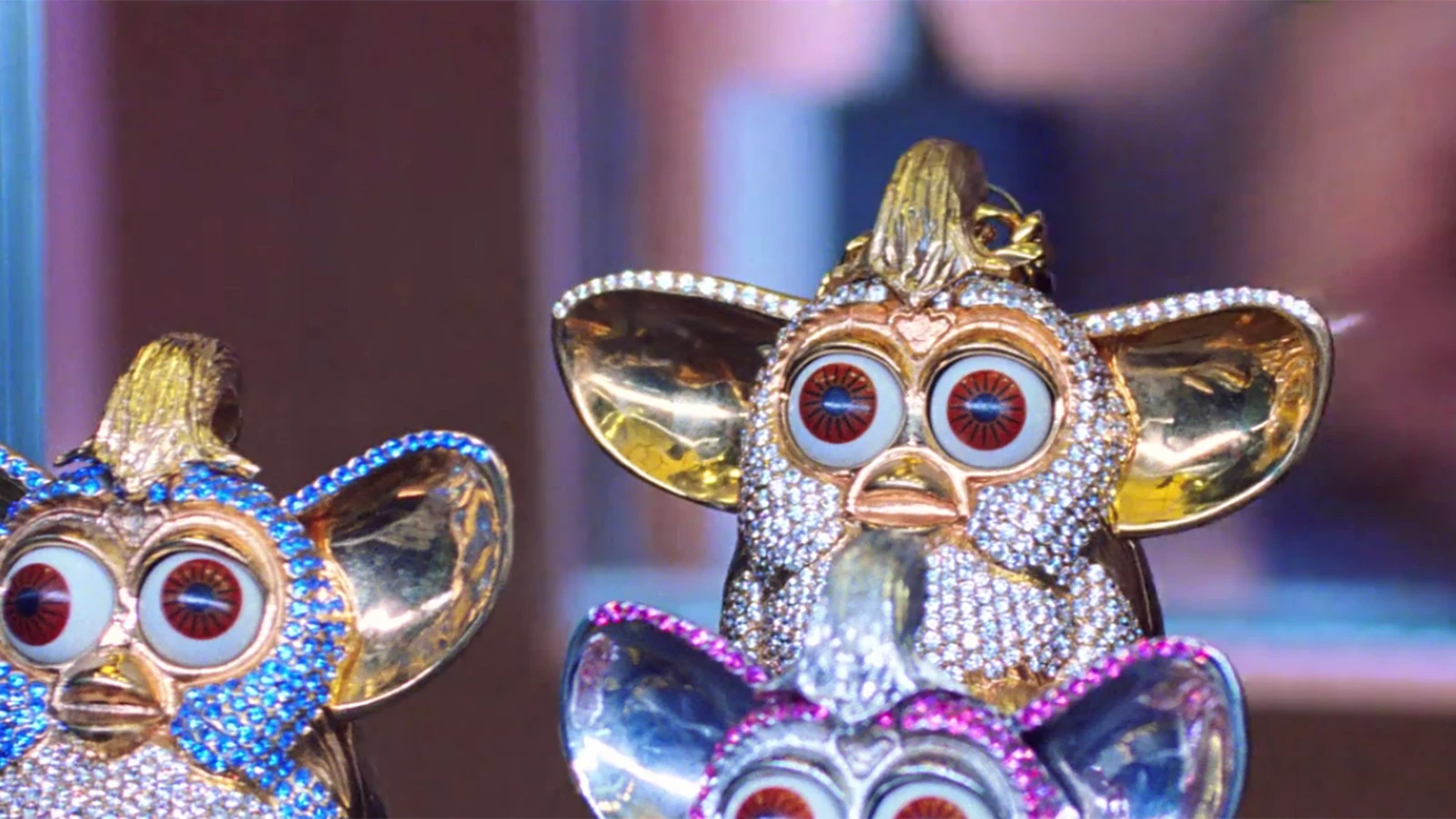 1579126919985 uncut gems furby close