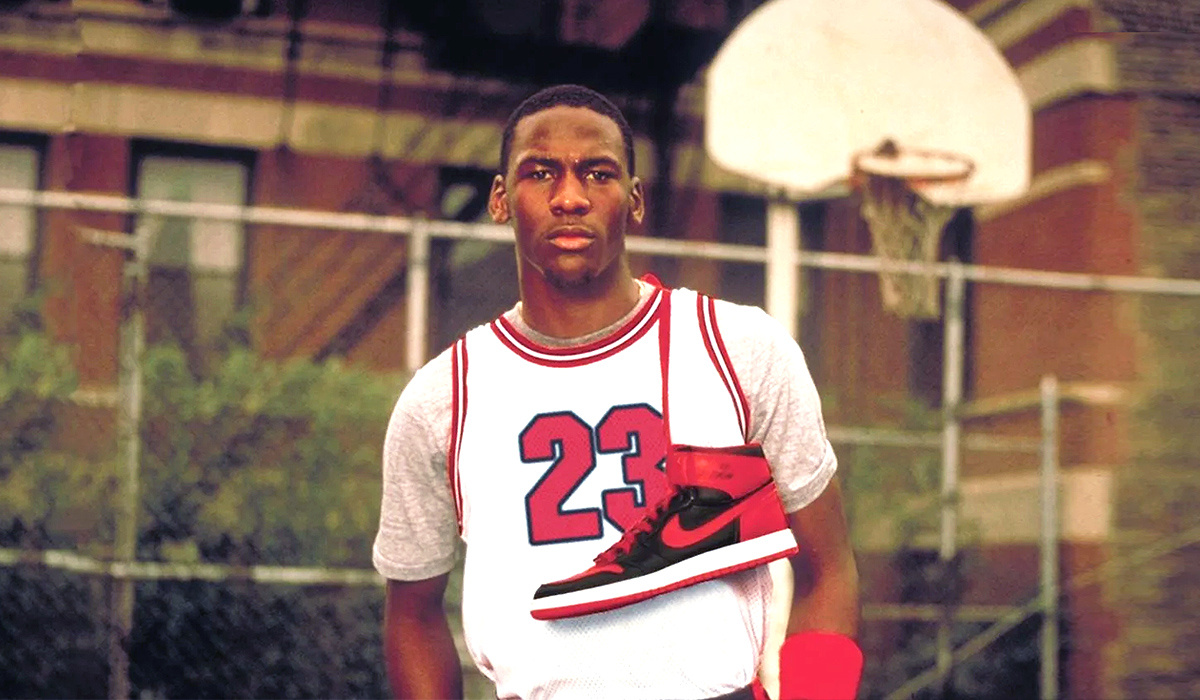lucha atravesar Intensivo Cómo Michael Jordan convirtió unas zapatillas en el producto más deseado  del mundo? - 25 Gramos | 25 Gramos
