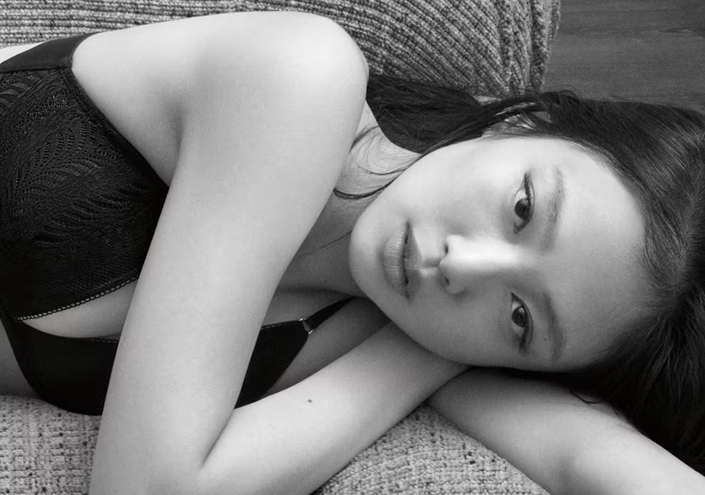 Jennie De Blackpink Es La Protagonista De La última Campaña De Calvin Klein 25 Gramos 25 