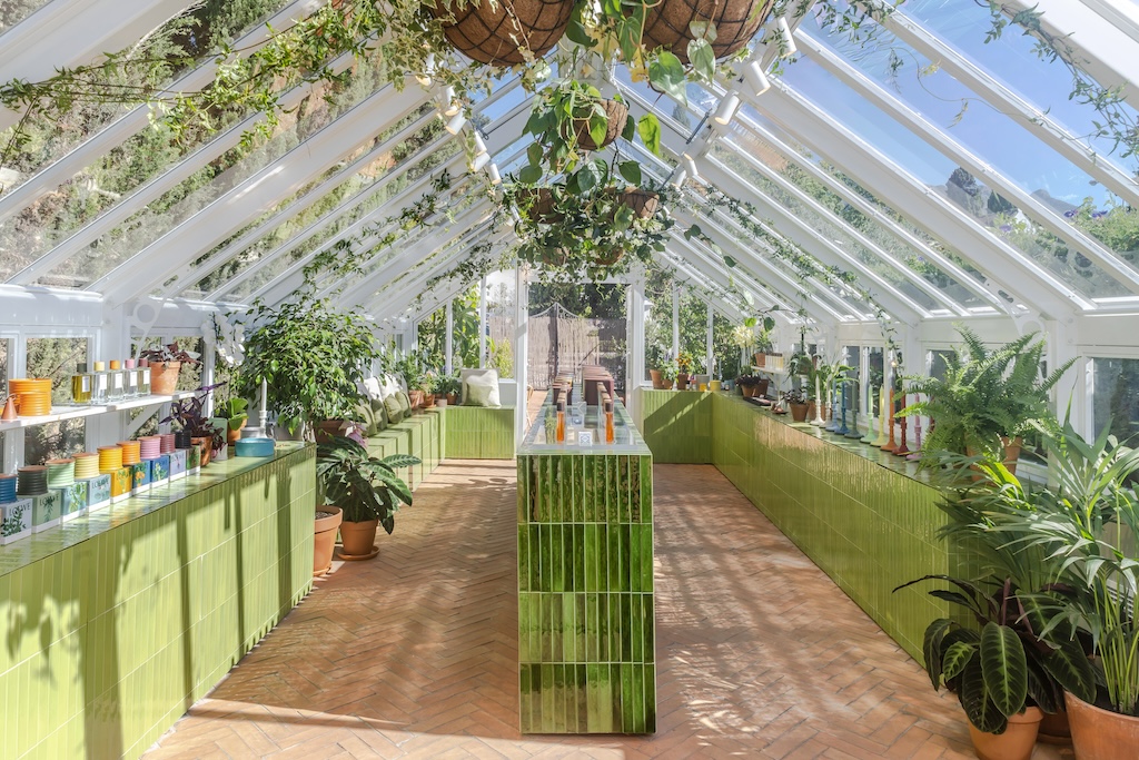 el invernadero de loewe perfumes abre sus puertas en el hotel marbella club 25gramos 2