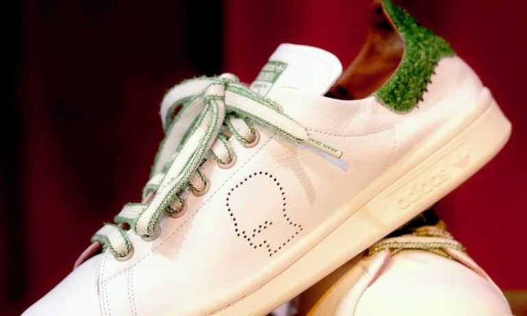 brain dead lanza su propia version de las adidas stan smith 25gramos 3 1
