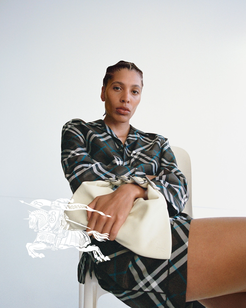 burberry lanza una nueva coleccion de burberry classics 25gramos 1
