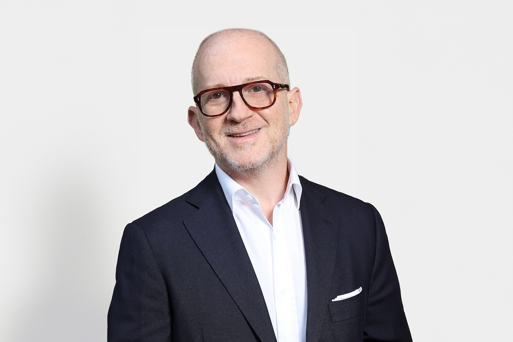 burberry nombra a joshua schulman como nuevo ceo 25gramos 2