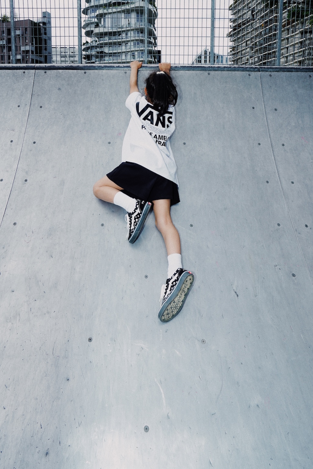 vans anuncia una nueva colaboracion junto a papergirl 25gramos 1