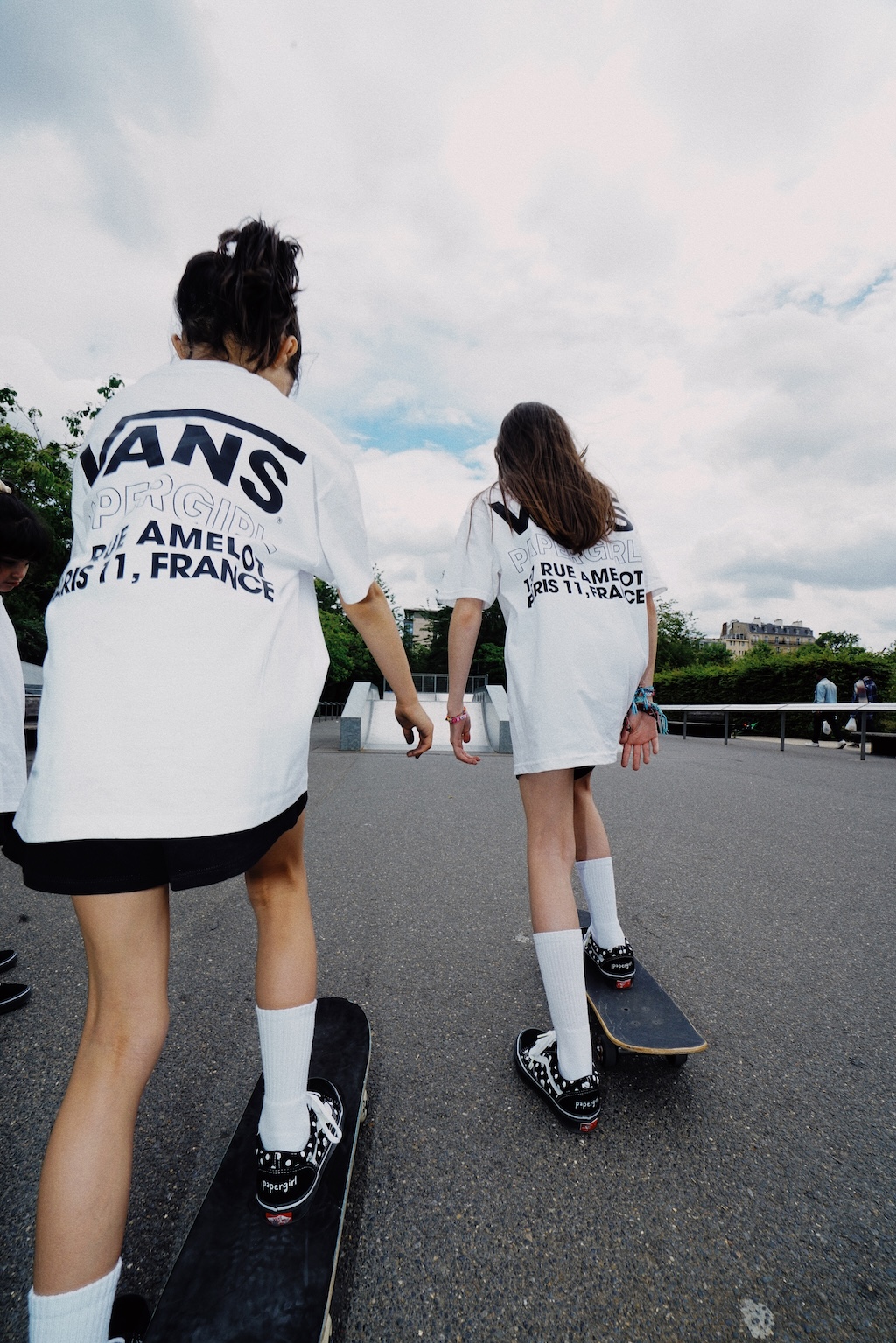 vans anuncia una nueva colaboracion junto a papergirl 25gramos 2