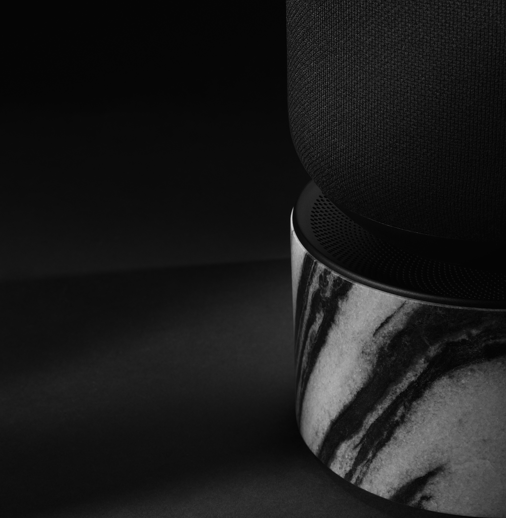 bangolufsen presenta el nuevo beosound balance fabricado en marmol negro 25gramos 4