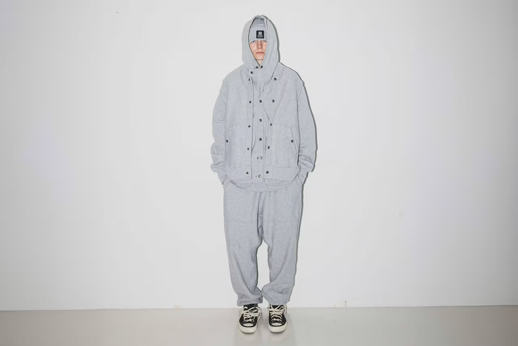 beams plus y engineered garments retoman su colaboracion con una capsula de basicos 25gramos 1