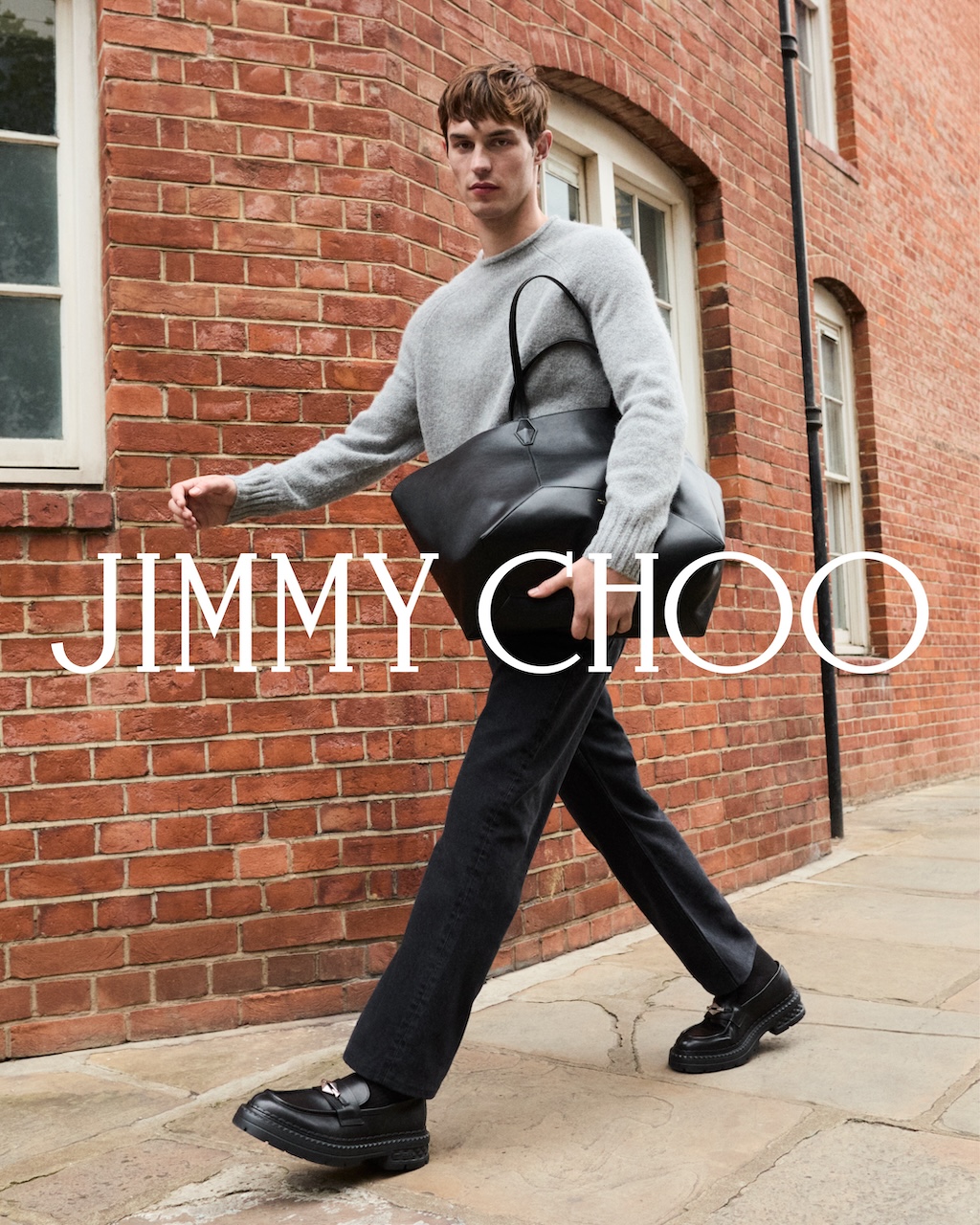 jimmy choo desvela su nueva campana masculina para otono 2024 25gramos 3