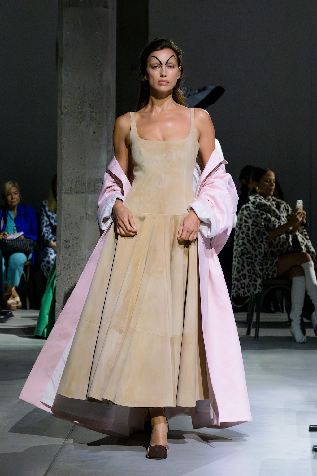 marni rinde homenaje a la busqueda de la belleza en su nueva coleccion 25gramos 3