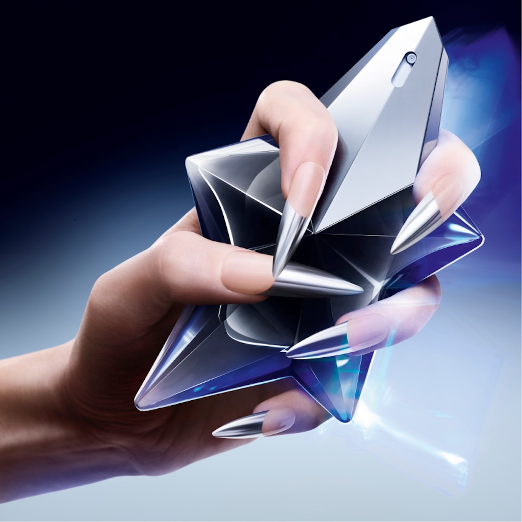mugler anuncia el lanzamiento de dos nuevas fragancias 25gramos 1