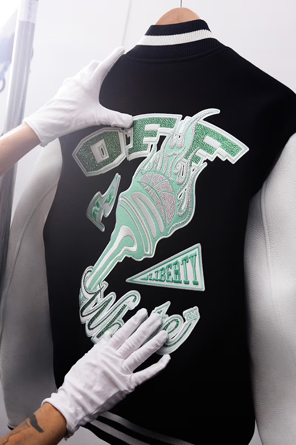 off white se asocia con los new york liberty de la wnba 25gramos 3