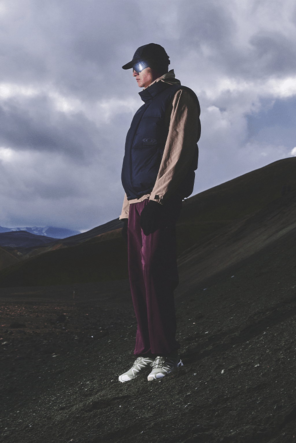 salomon viaja hasta las montanas de islandia en su ultima campana 25gramos 5