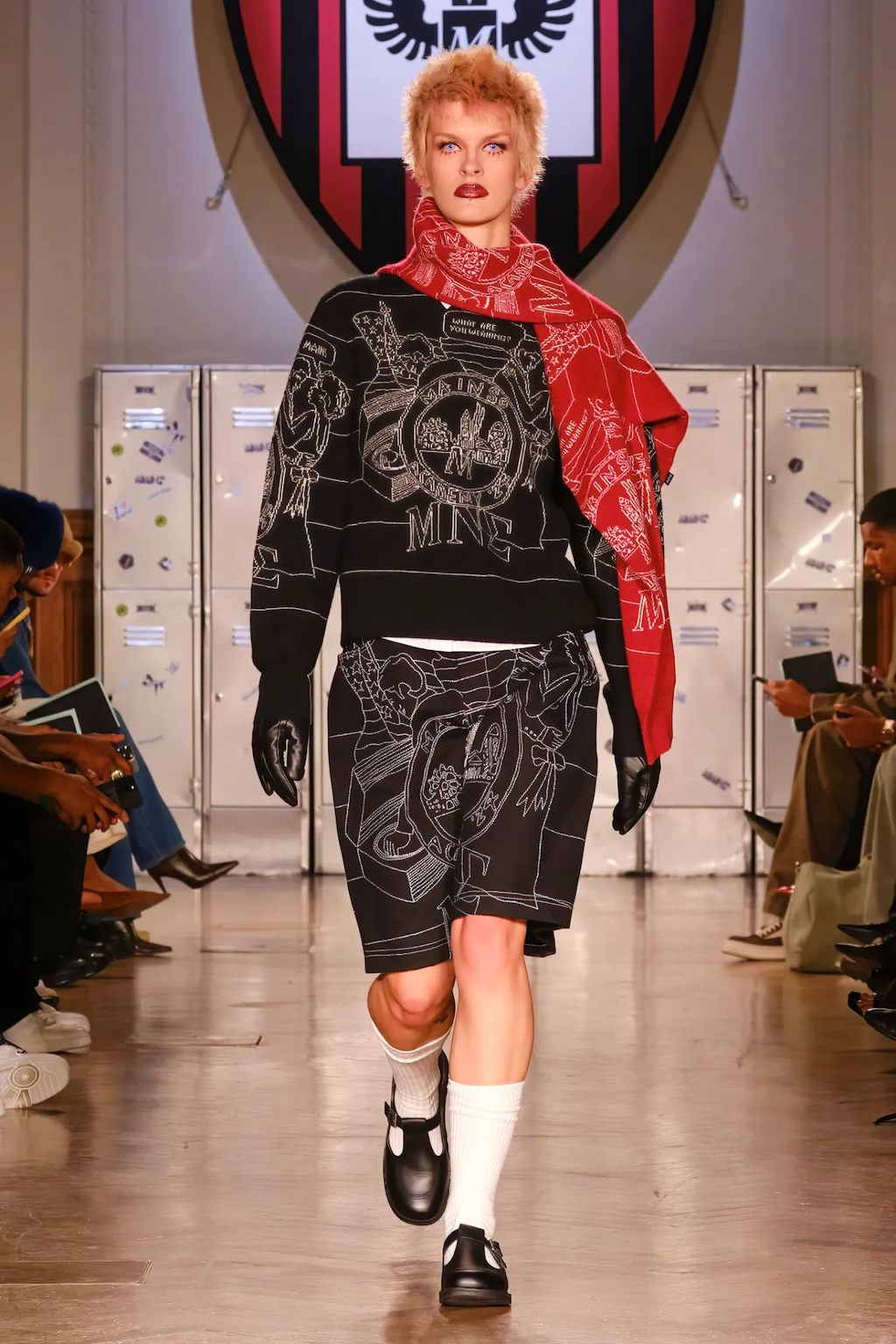 skepta cierra la semana de la moda de londres con su segundo desfile para mains 25gramos 19