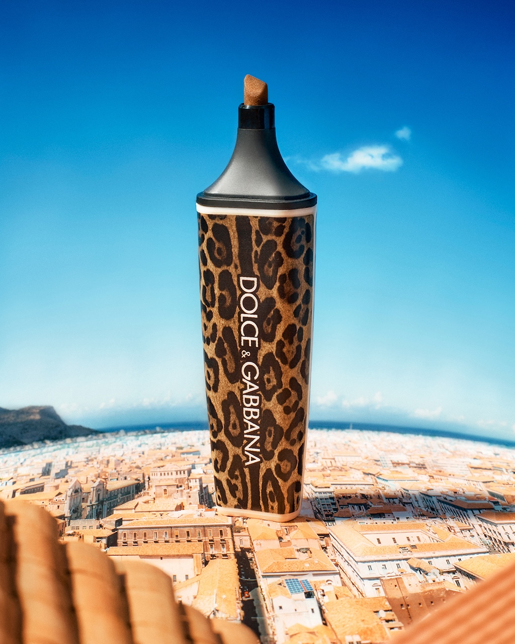 dolcegabbana sorprende con una nueva colaboracion junto a stabilo 25gramos 4