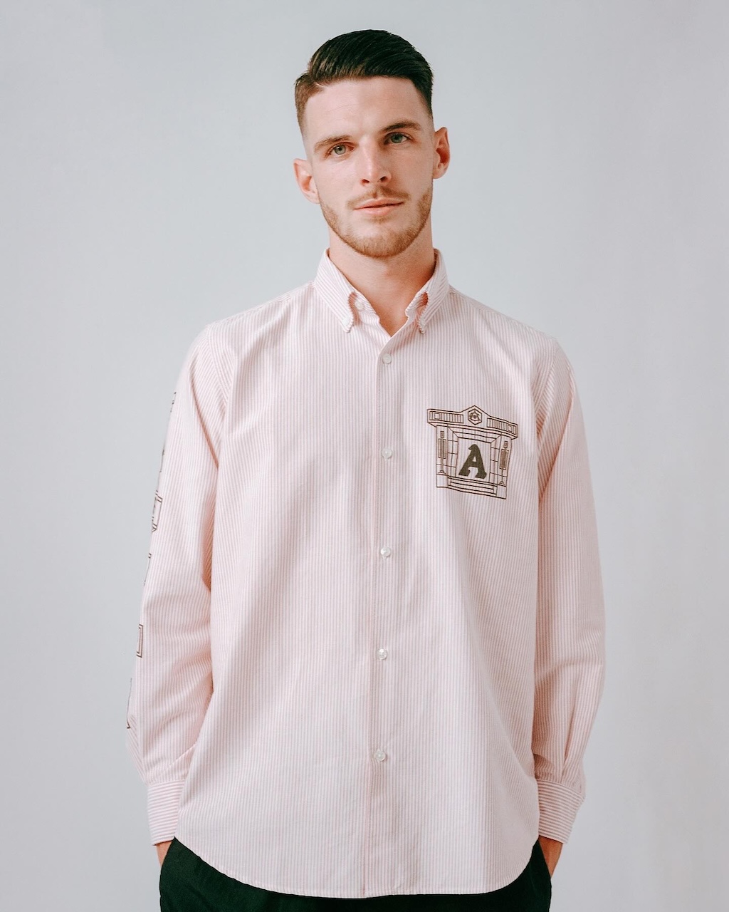 El Arsenal continúa su incursión en la moda con una nueva