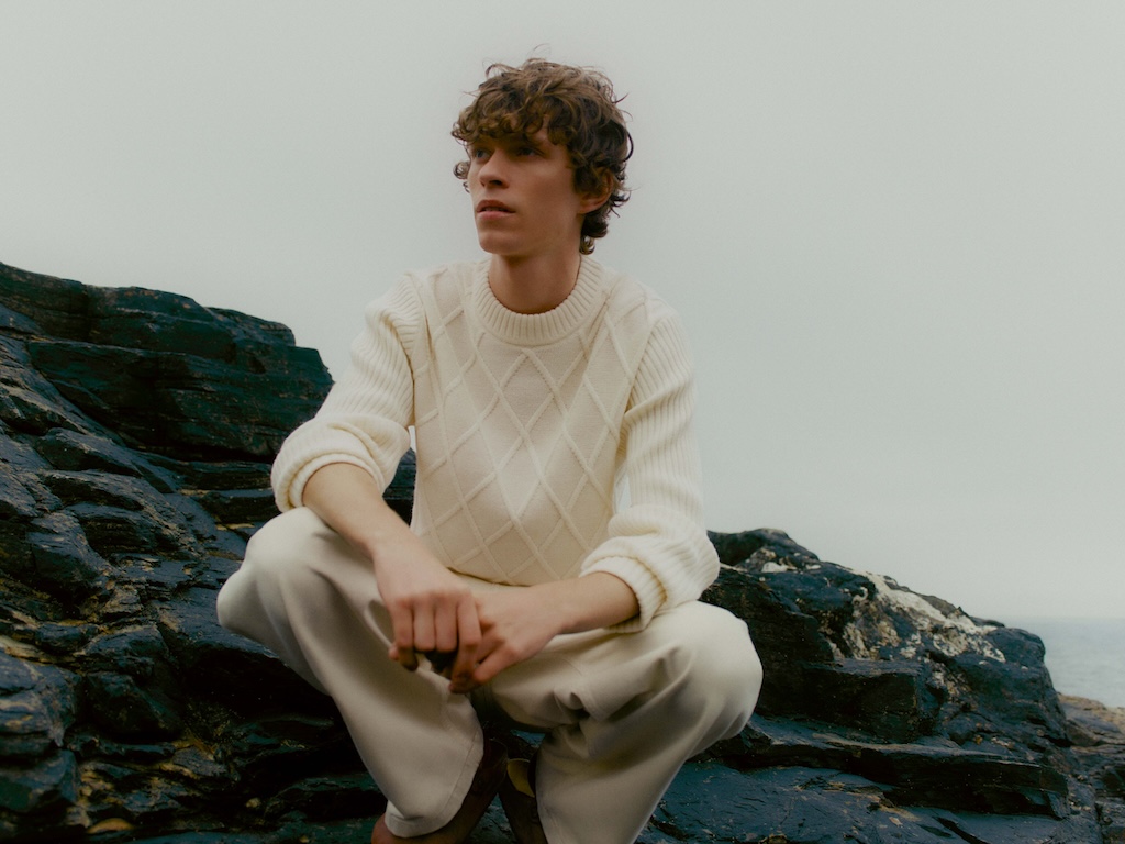 uniqlo y jw anderson lanzan su coleccion de otono invierno 2024 25gramos 2
