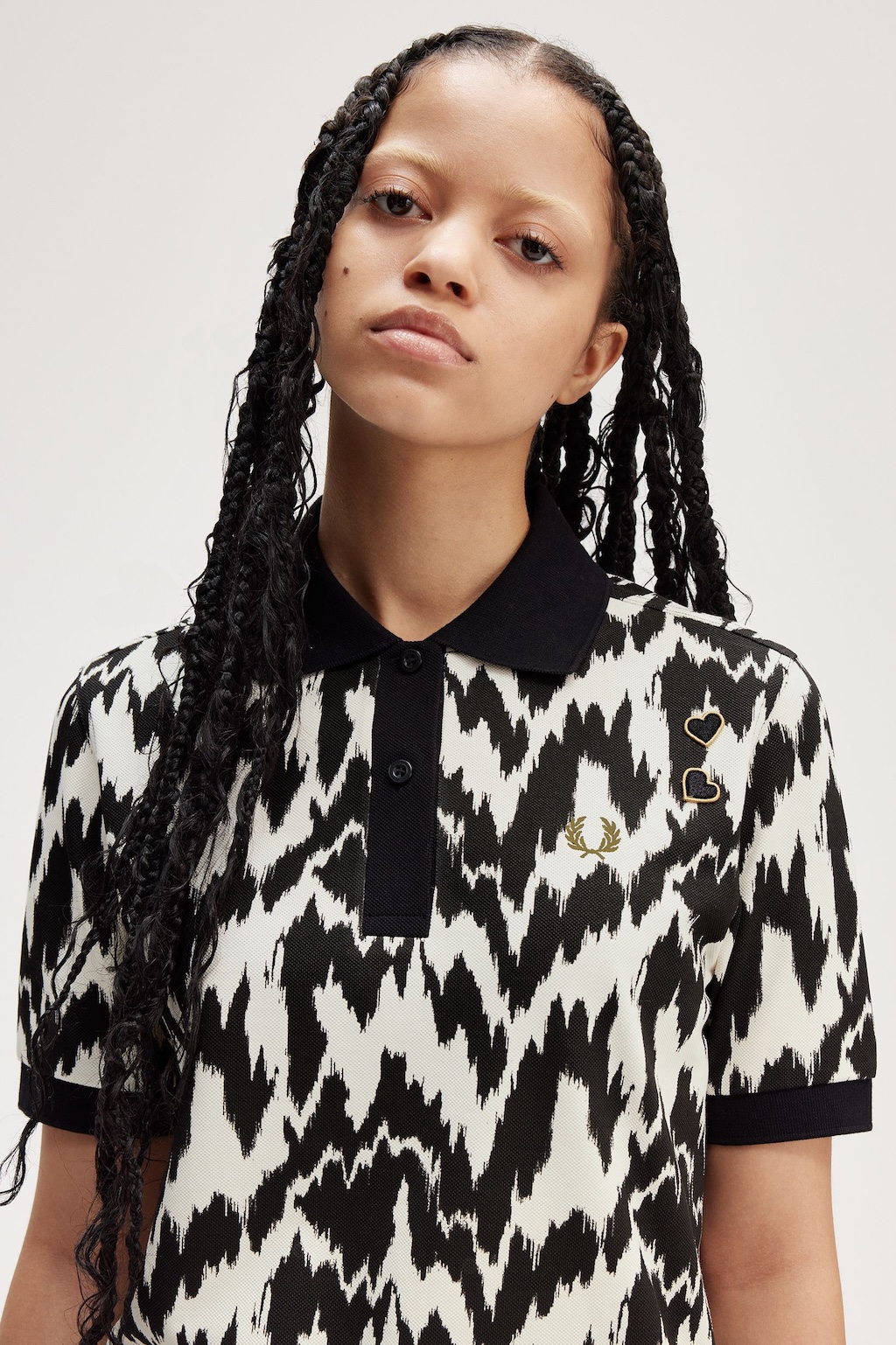 fred perry lanza una nueva coleccion junto a la fundacion de amy winehouse 25gramos 6
