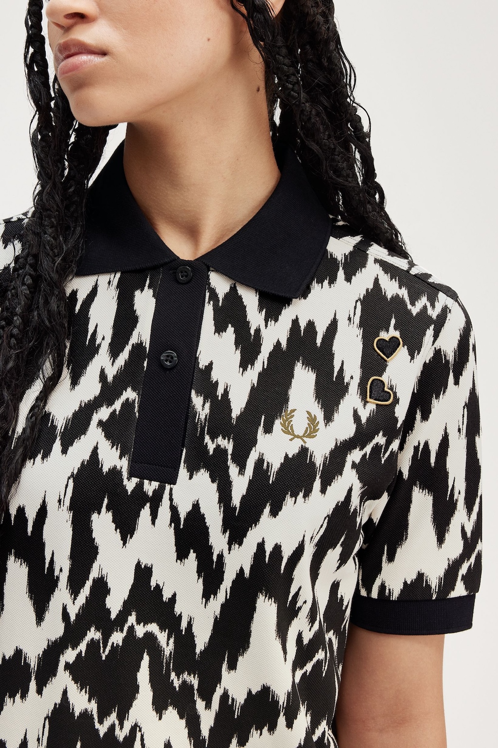 fred perry lanza una nueva coleccion junto a la fundacion de amy winehouse 25gramos 7