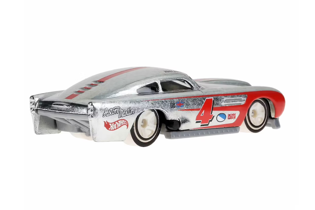 hot wheels revela su version a escala del aston martin db4gt 25gramos 4