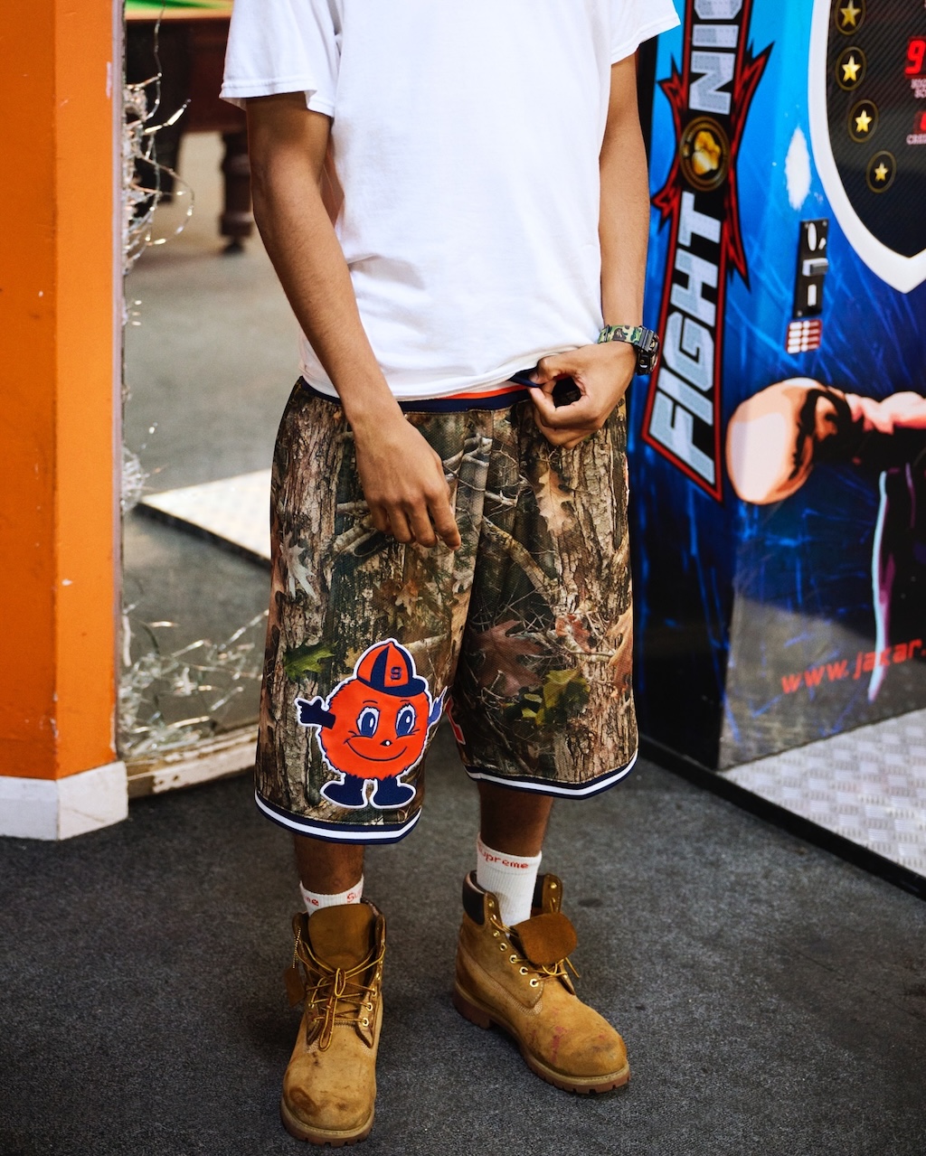 supreme y mitchell ness vuelven a la universidad en su nueva coleccion para la ncaa 25gramos 9