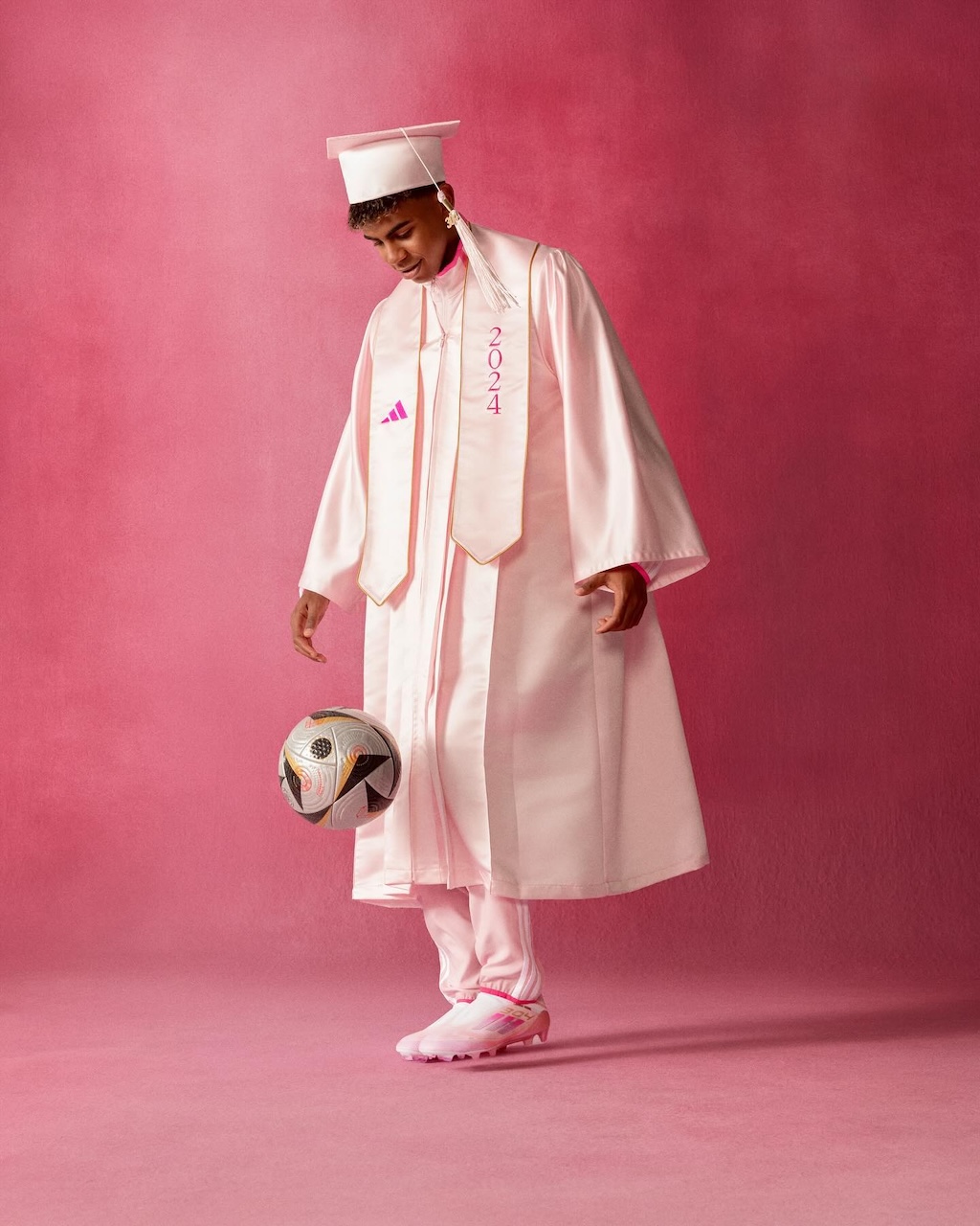 adidas presenta las primeras botas exclusivas para lamine yamal 25gramos 3