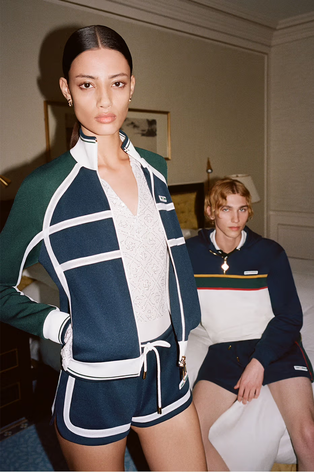 casablanca reinterpreta el imaginario de la antigua grecia en su nueva coleccion resort 25gramos 1