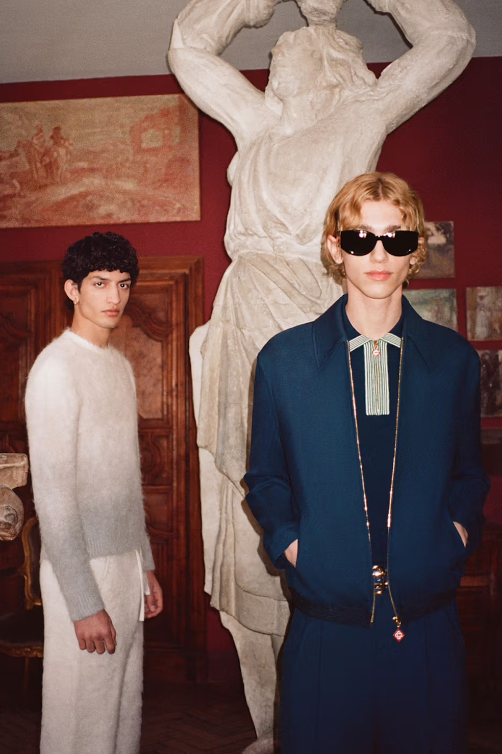 casablanca reinterpreta el imaginario de la antigua grecia en su nueva coleccion resort 25gramos 8