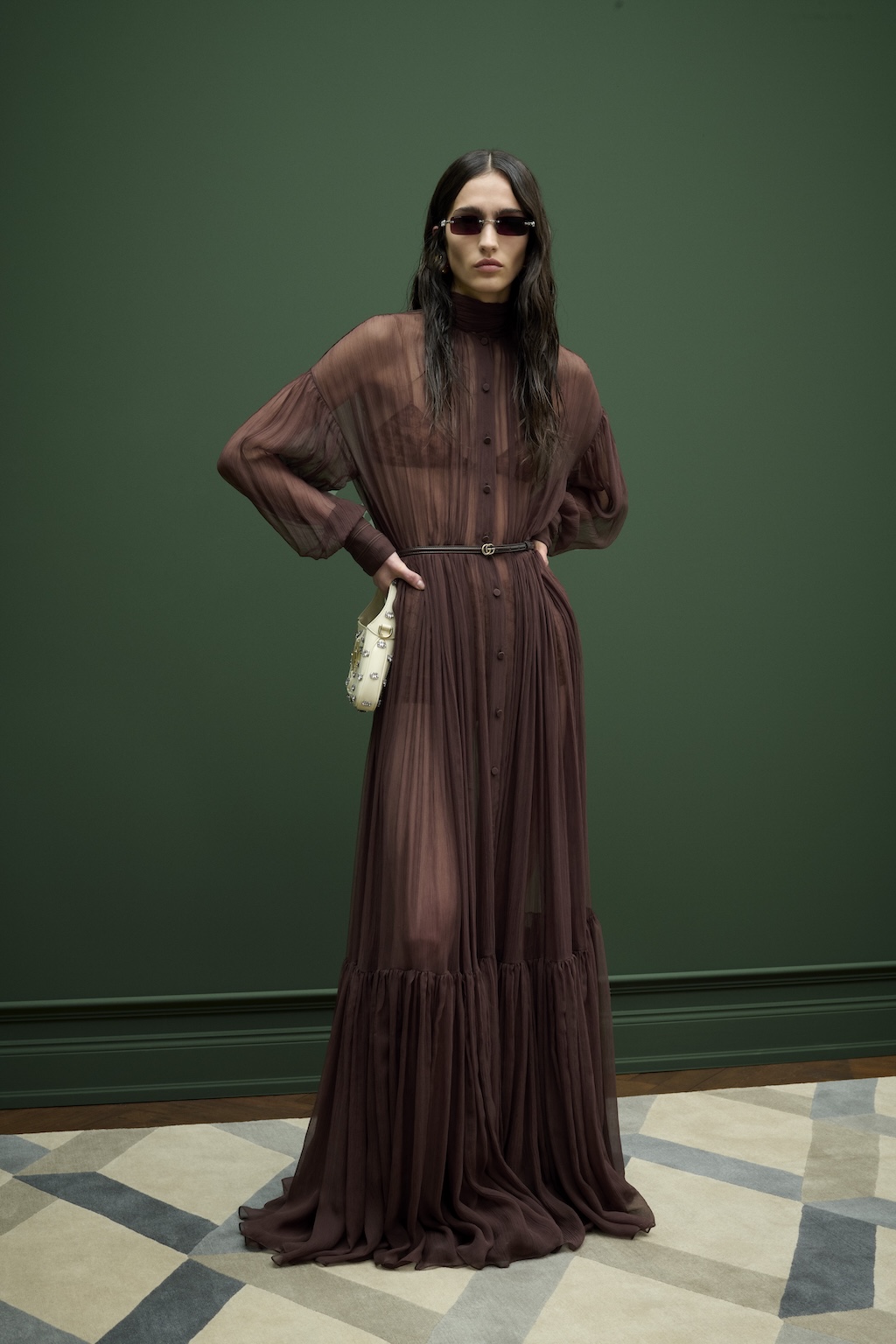 gucci revisita la decada de los 70 en su nueva coleccion pre fall 2025 25gramos 7
