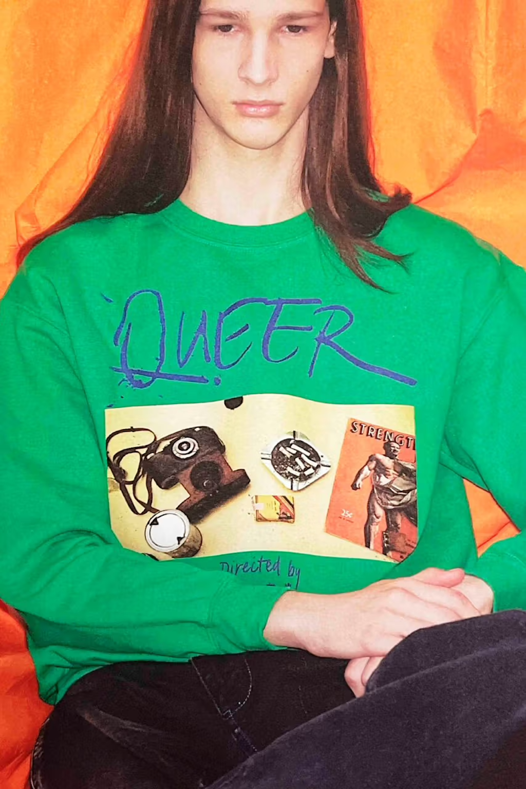 jw anderson ha disenado el merchandising de queer la ultima pelicula de luca guadagnino 25gramos 1