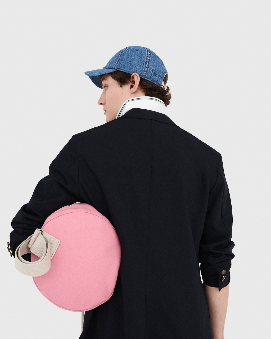 jw anderson y uniqlo presentan su nueva coleccion para primavera verano 2025 25gramos 3