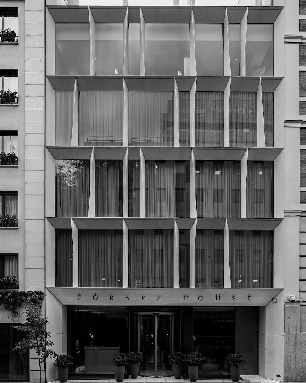 madrid abre las puertas del primer forbes house el primer club privado de la entidad 25gramos