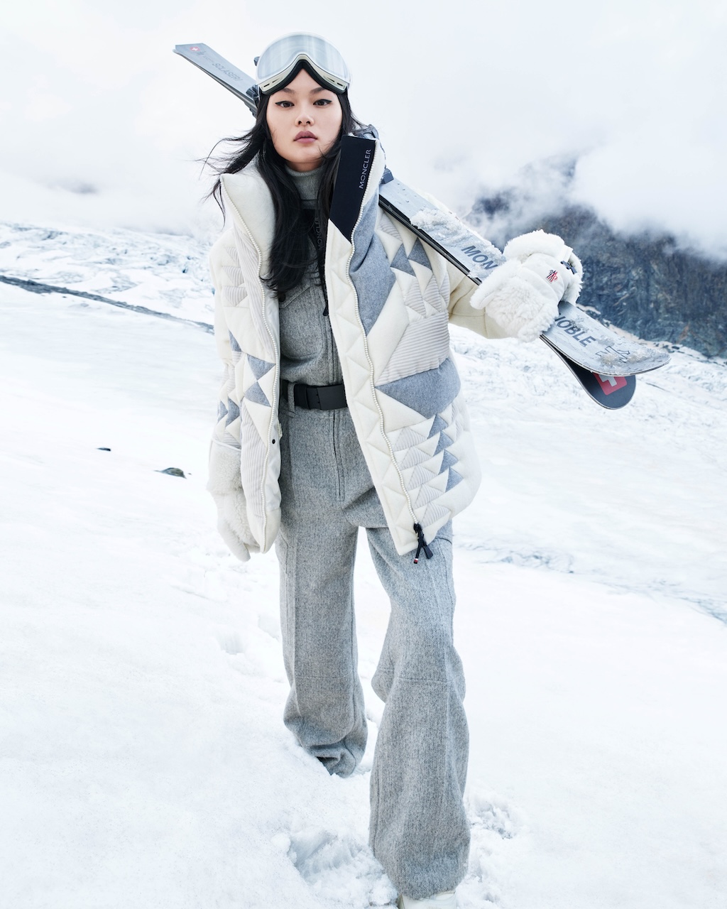 moncler fusiona sofisticacion y alto rendimiento en su ultima coleccion grenoble 25gramos 5