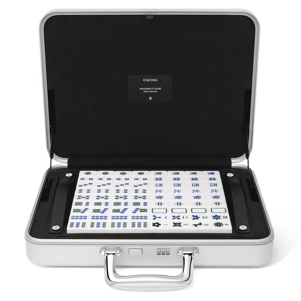 rimowa presenta un set de mahjong de edicion limitada para holiday 2024 25gramos 1