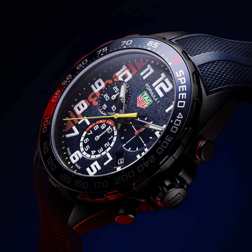 tag heuer celebra 20 anos de oracle red bull racing con un nuevo cronografo de edicion limitada 25gramos 4