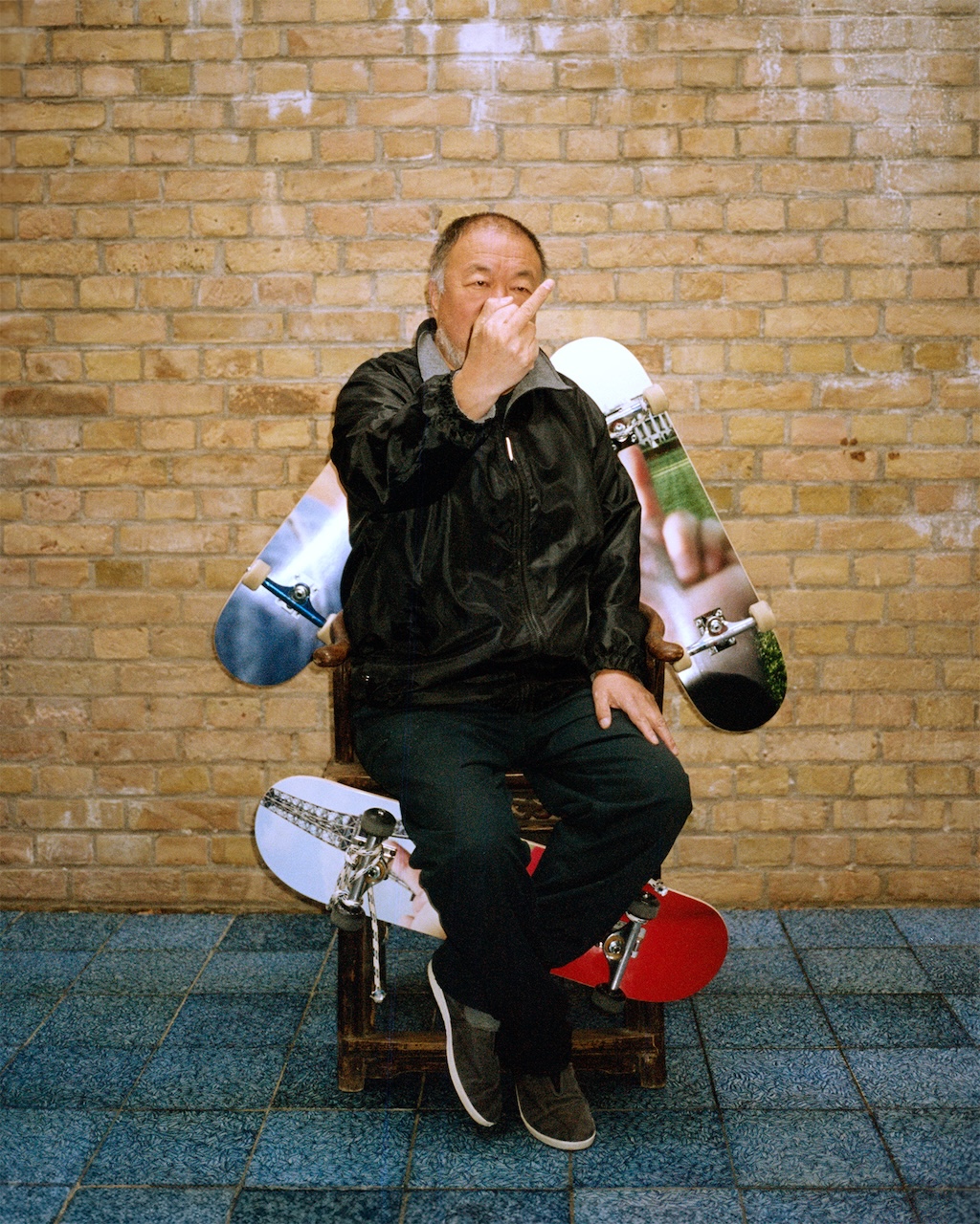 the skateroom desvela una tercera colaboracion junto al artista ai weiwei 25gramos 3