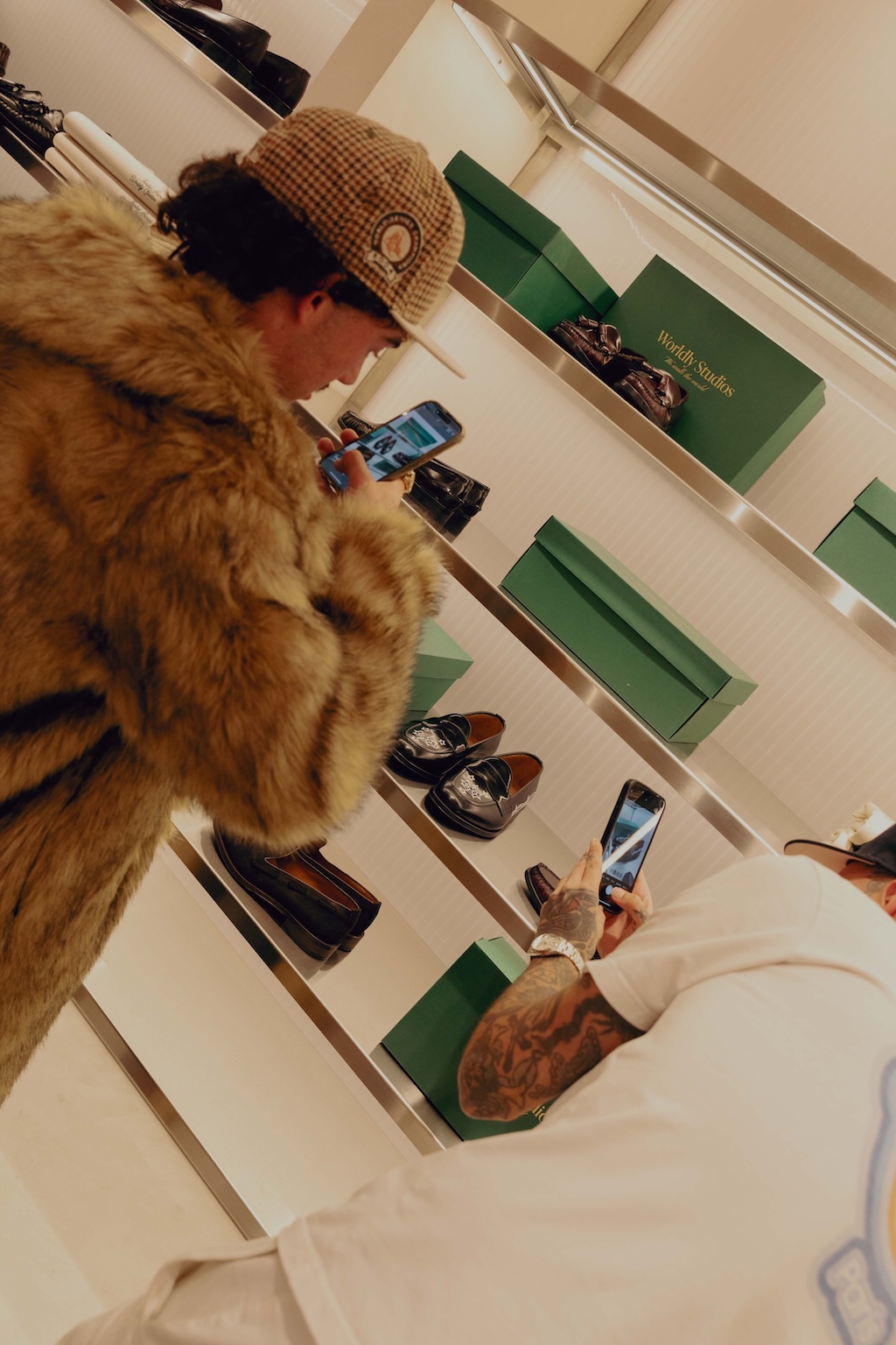 worldly studios e invited brands celebran su asociacion con un evento en madrid 25gramos 3