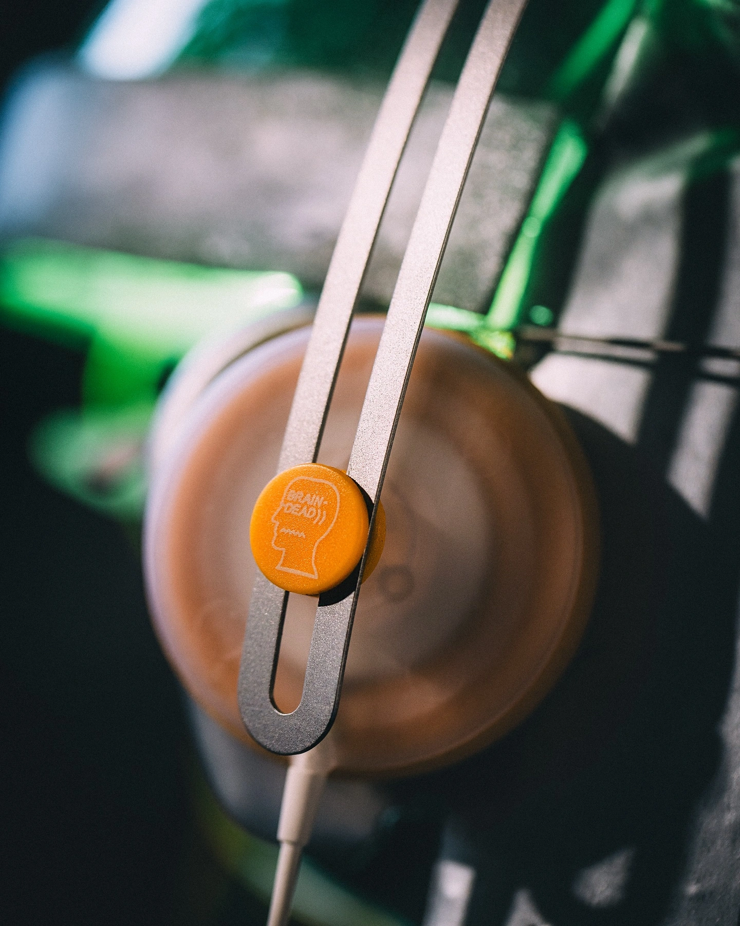 brain dead reimagina los cascos de aiaiai en su nueva colaboracion 25gramos 3
