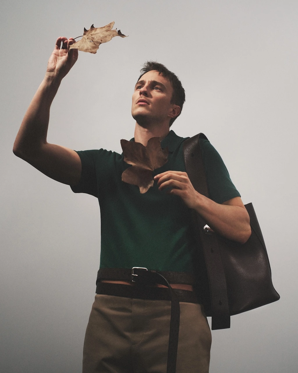david sims dispara la nueva campana de loewe para primavera verano 2025 25gramos 2