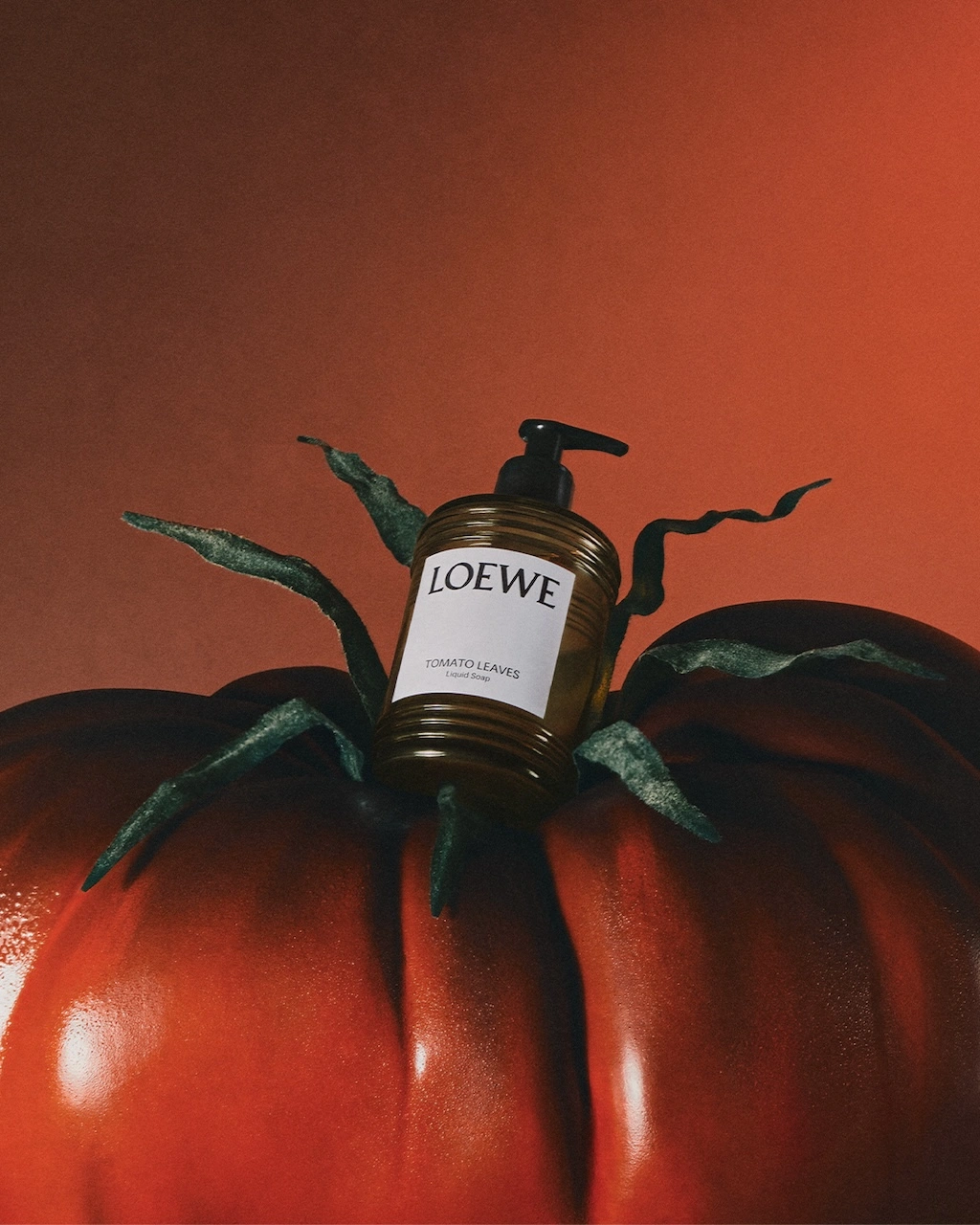 loewe perfumes se inspira en la divina comedia para su campana de san valentin 25gramos 1