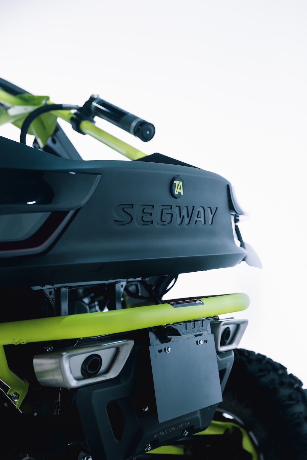 thearsenale y segway unen fuerzas para presentar el villain un proyecto que fusiona tecnologia movilidad y vanguardia 25gramos 5