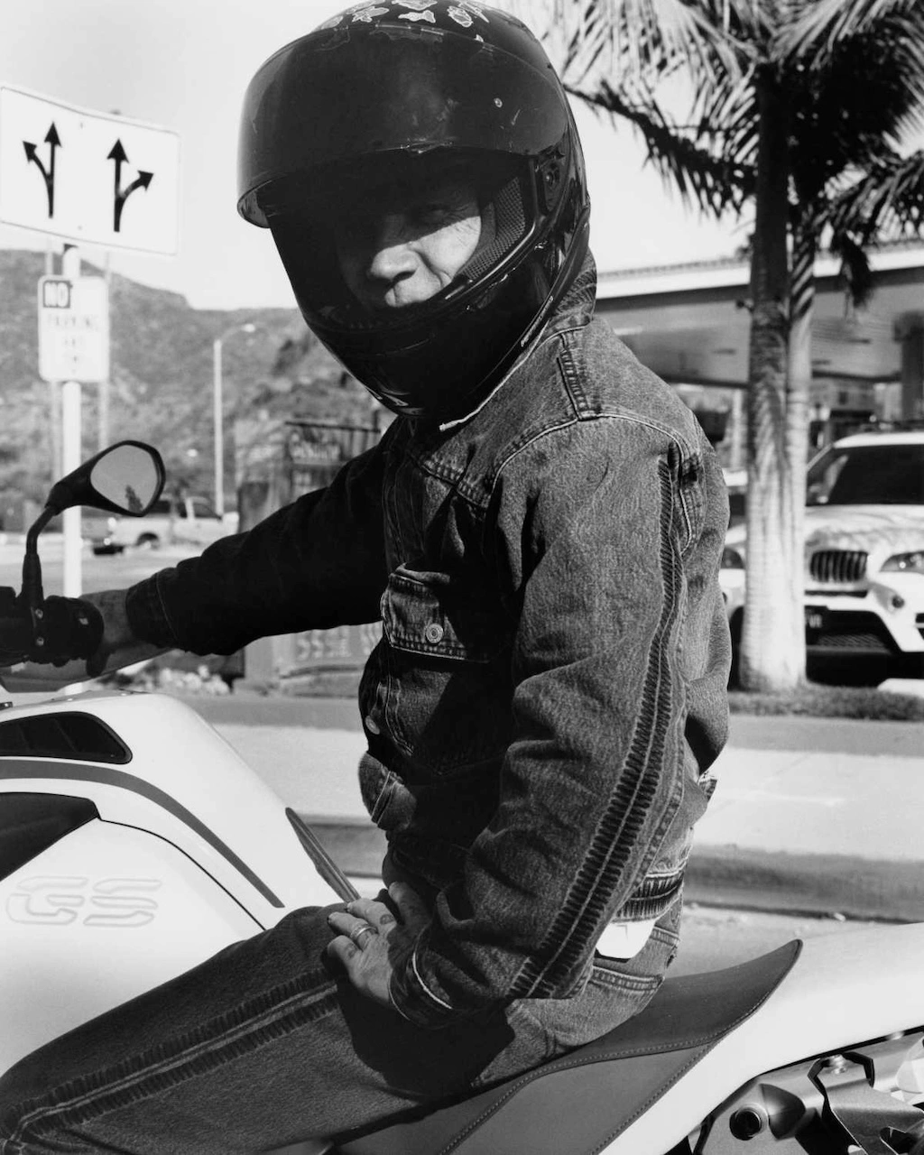undercover celebra su 35o aniversario con una nueva coleccion junto a levis 25gramos 8