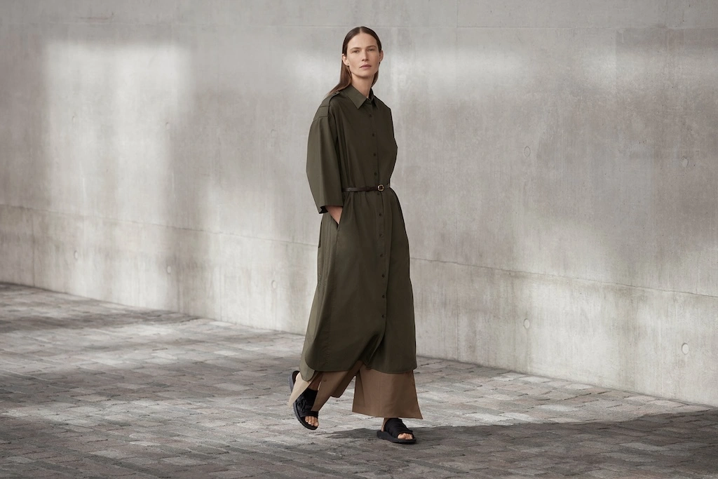 clare waight keller presenta su nueva coleccion c para uniqlo 25gramos 14
