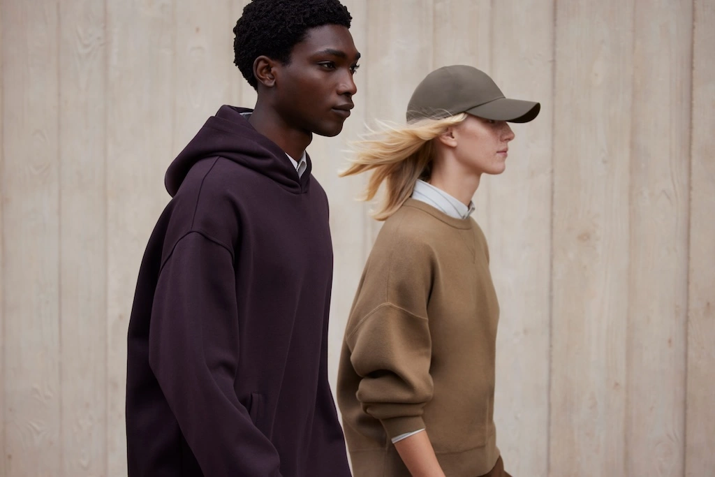 clare waight keller presenta su nueva coleccion c para uniqlo 25gramos 7
