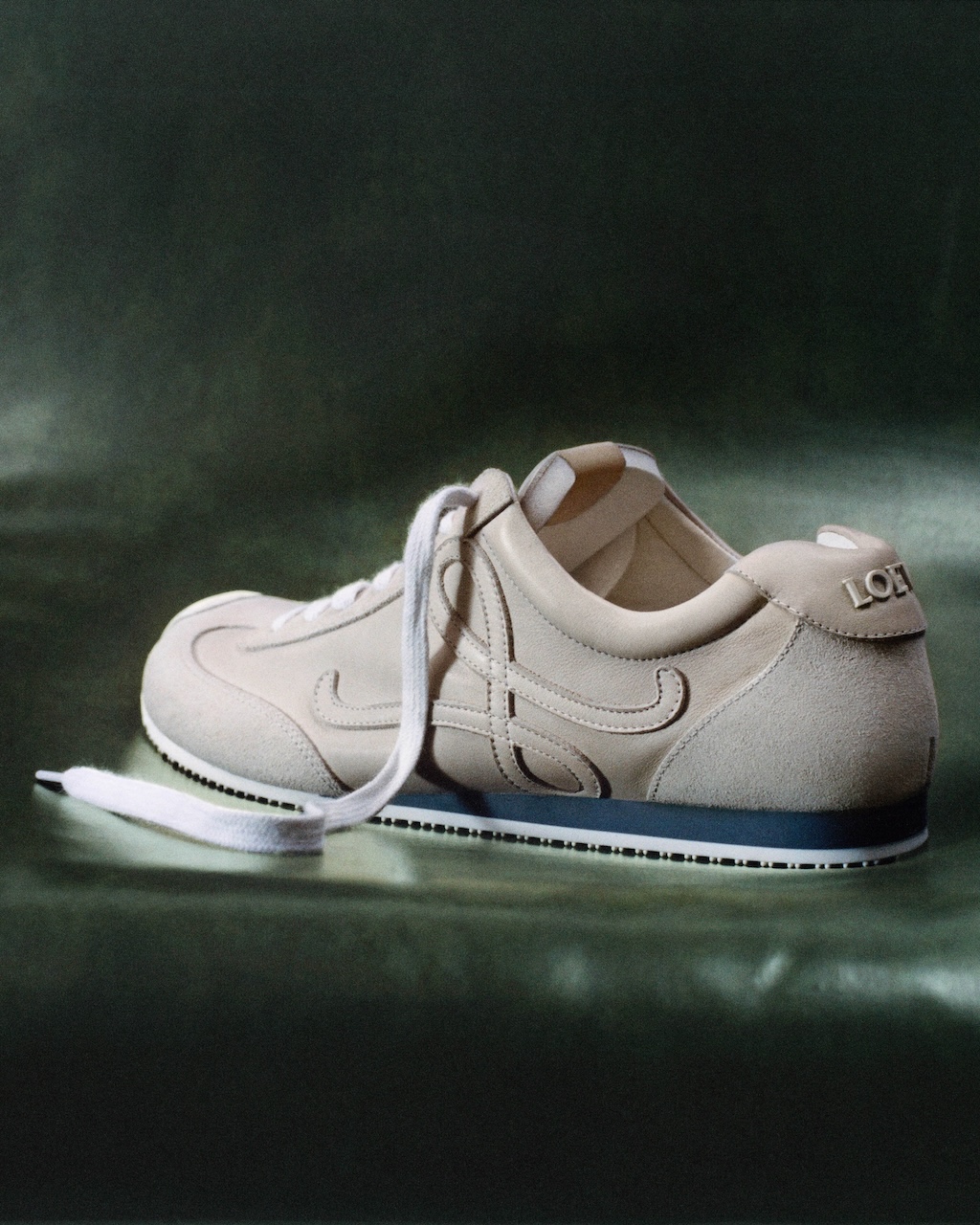 loewe introduce las nuevas ballet runner 2 0 a su catalogo de zapatillas 25gramos 7