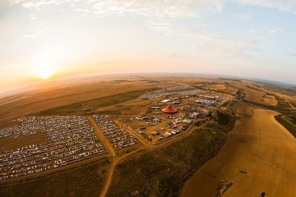 monegros desert festival libera los primeros 90 nombres de su cartel para 2025 25gramos 4