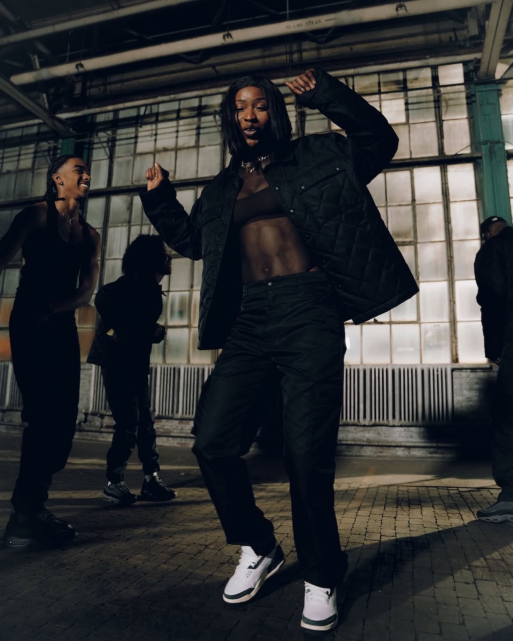 a ma maniere lanza el nylon program para completar sus colaboraciones junto a nike 25gramos 5