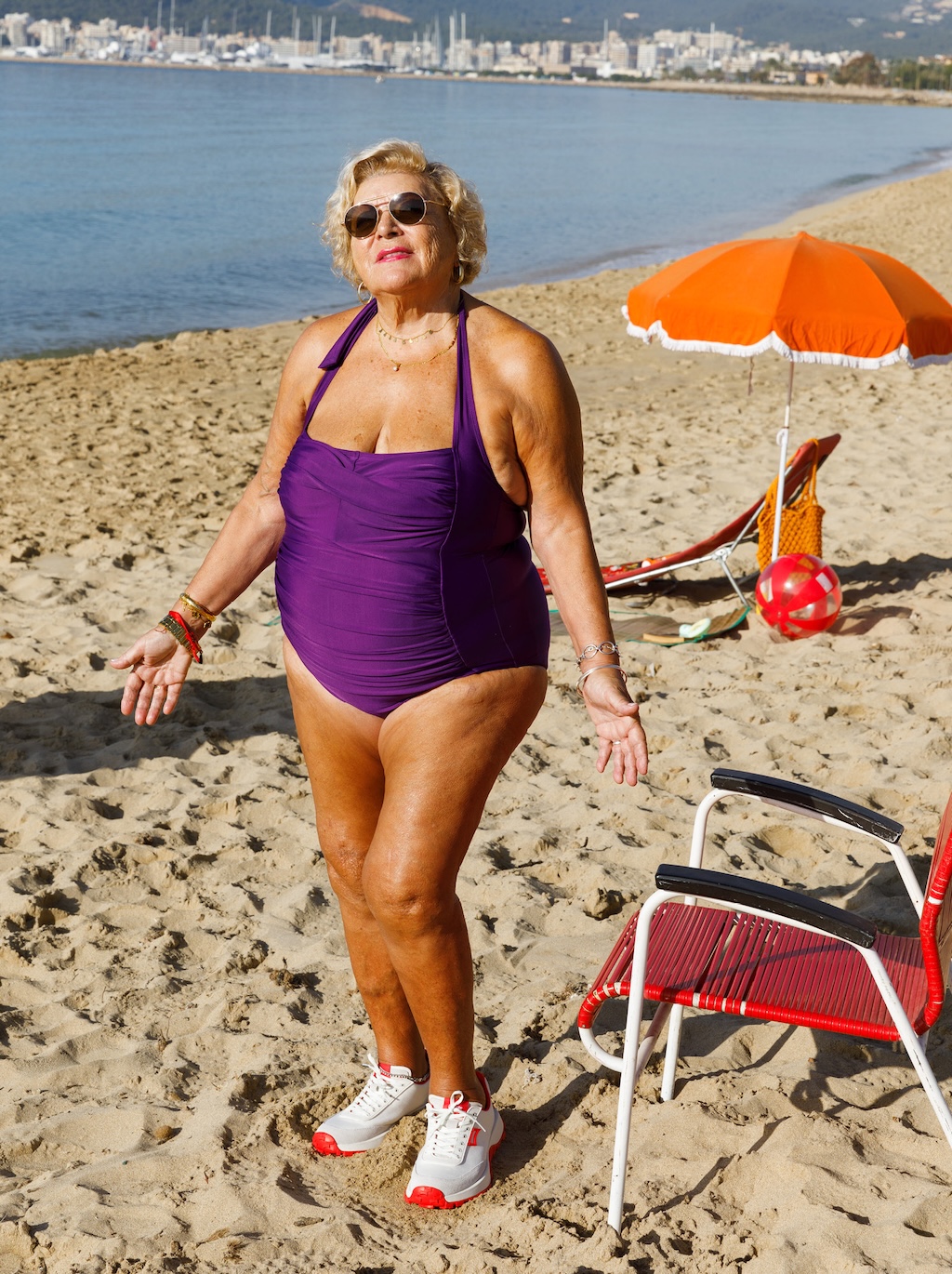 camper lanza una edicion especial de the walking society por su 50o aniversario 25gramos 2