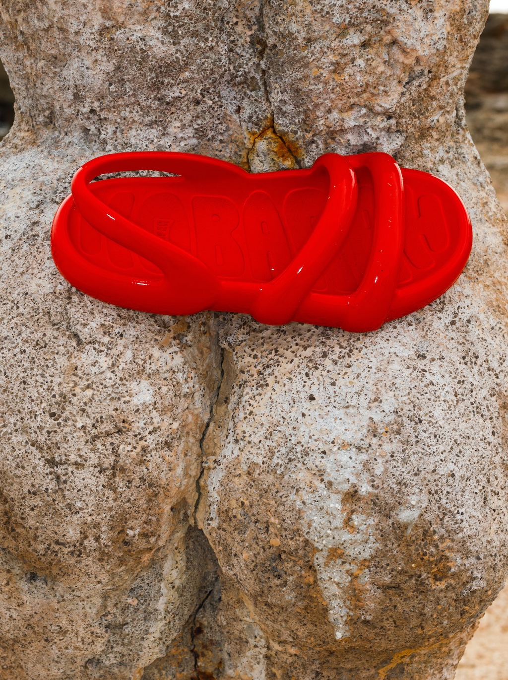 camper lanza una edicion especial de the walking society por su 50o aniversario 25gramos 5